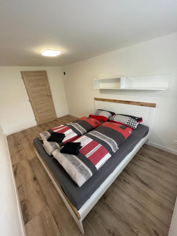 Apartmany Pod Chlumem 예세니크 외부 사진